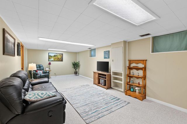 8549 Russell Avenue S, Bloomington, MN 55431