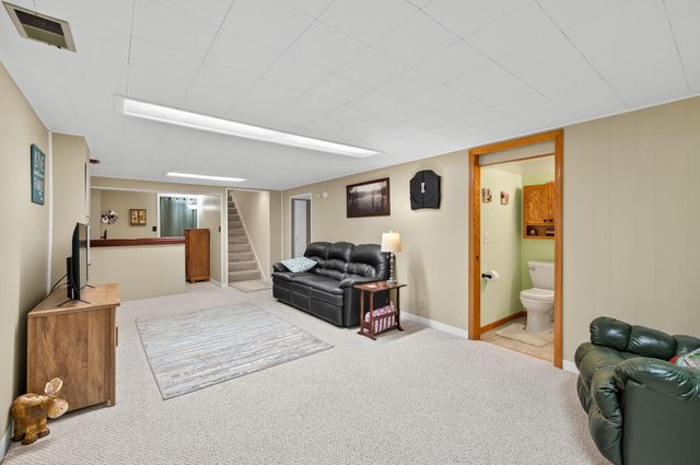 8549 Russell Avenue S, Bloomington, MN 55431