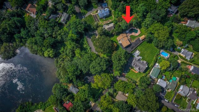 40 Lakeside Drive, Centerport, NY 11721