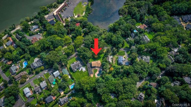 40 Lakeside Drive, Centerport, NY 11721