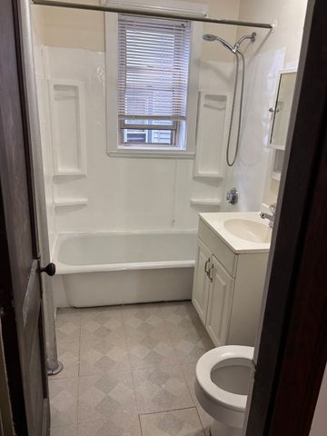 308 Boston Ave 6, Medford, MA 02155
