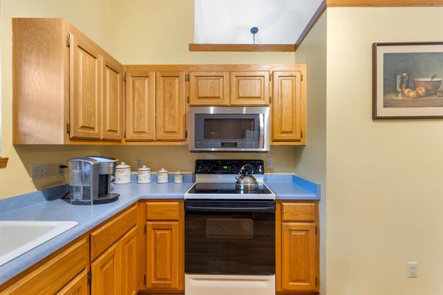 11405 W Kaul AVENUE, Milwaukee, WI 53225