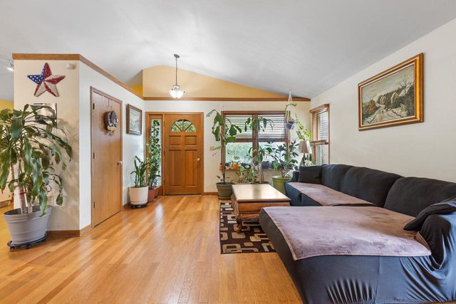 11405 W Kaul AVENUE, Milwaukee, WI 53225