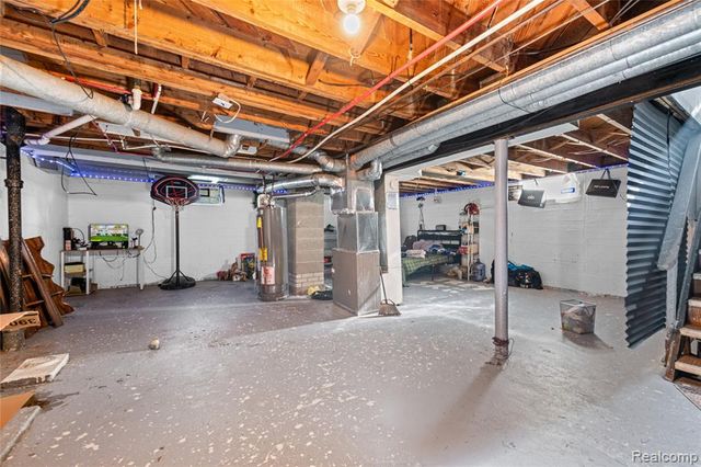17712 Fenton Street, Detroit, MI 48219