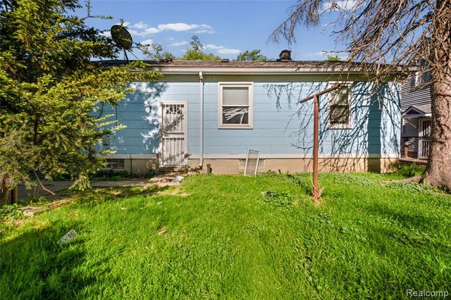 17712 Fenton Street, Detroit, MI 48219