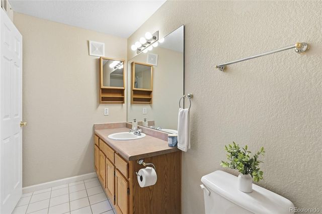 12208 W Dorado Place 103, Littleton, CO 80127