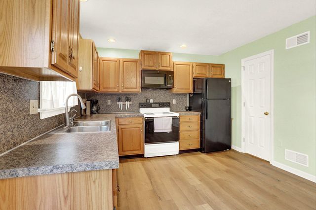 1516 TUSSEY CT, Mechanicsburg, PA 17050