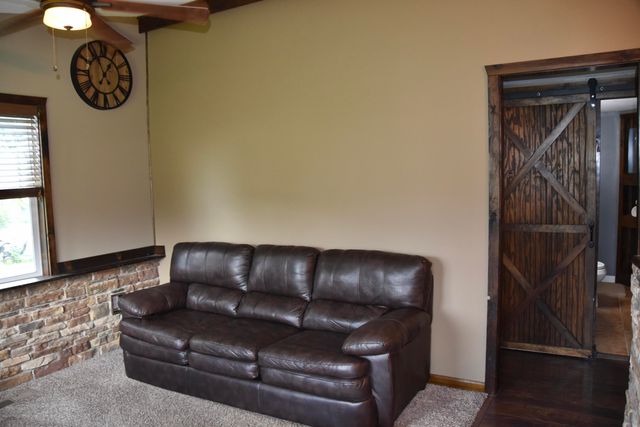 2707 E CALVERT HILL RD, Columbia, MO 65202