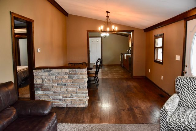 2707 E CALVERT HILL RD, Columbia, MO 65202