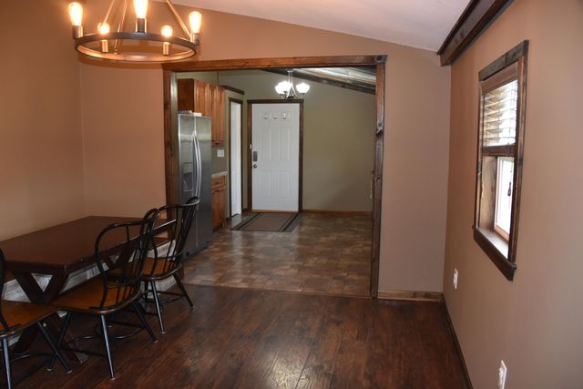 2707 E CALVERT HILL RD, Columbia, MO 65202