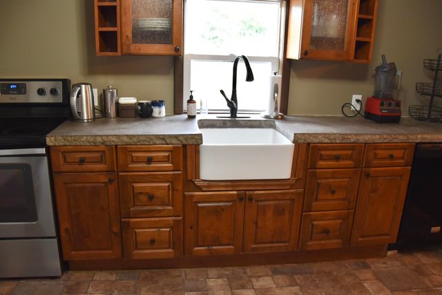 2707 E CALVERT HILL RD, Columbia, MO 65202