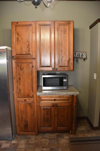 2707 E CALVERT HILL RD, Columbia, MO 65202