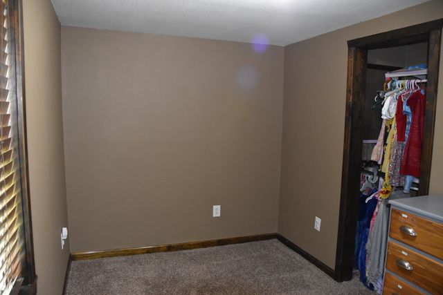 2707 E CALVERT HILL RD, Columbia, MO 65202