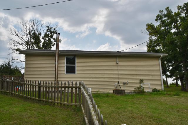 2707 E CALVERT HILL RD, Columbia, MO 65202