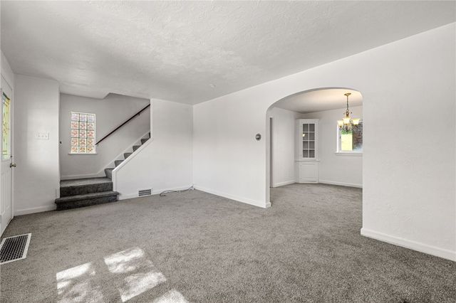 3809 Greensburg Pike, Churchill Boro, PA 15221