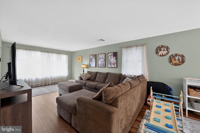 15 CRAIG DR, Reading, PA 19606