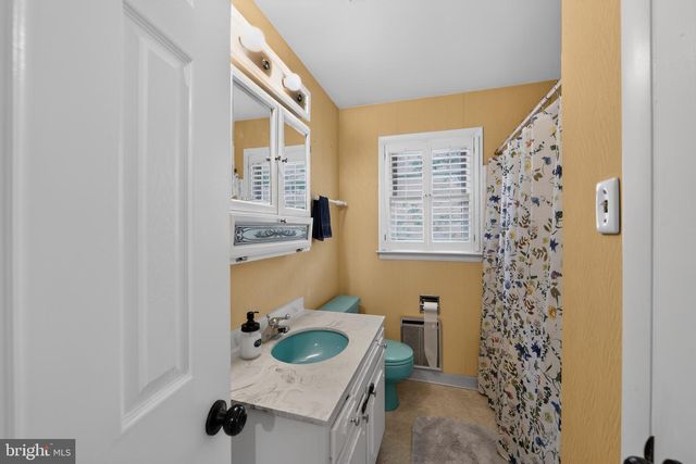 15 CRAIG DR, Reading, PA 19606