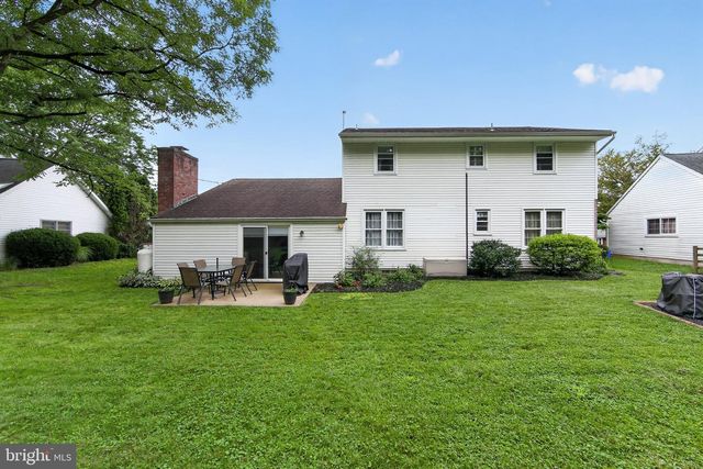 15 CRAIG DR, Reading, PA 19606
