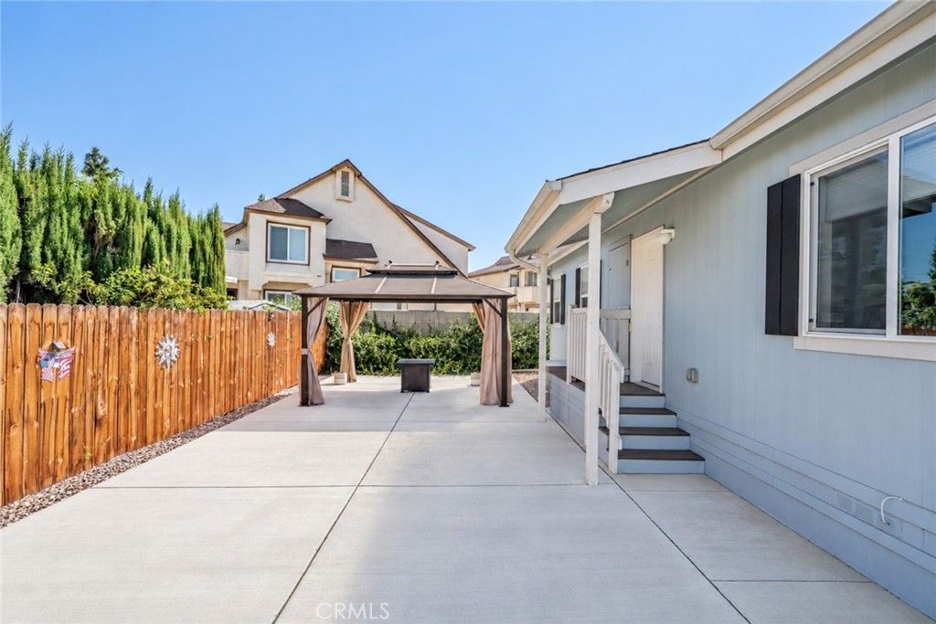 1169 GREENHILL Way, Corona, CA 92882 — photo 4