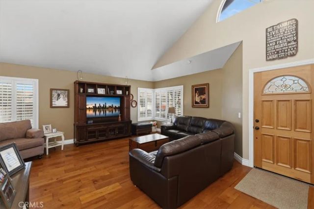 19230 Vintage Woods, Riverside, CA 92508