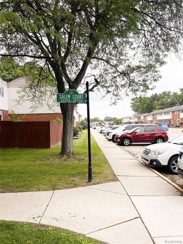 25709 Salem 74, Roseville, MI 48088
