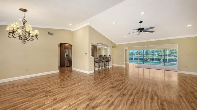 6921 COUNTRY LAKES CIRCLE, Sarasota, FL 34243