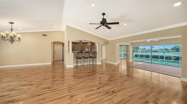 6921 COUNTRY LAKES CIRCLE, Sarasota, FL 34243