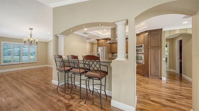 6921 COUNTRY LAKES CIRCLE, Sarasota, FL 34243