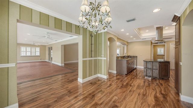 6921 COUNTRY LAKES CIRCLE, Sarasota, FL 34243