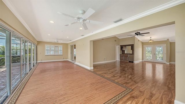 6921 COUNTRY LAKES CIRCLE, Sarasota, FL 34243