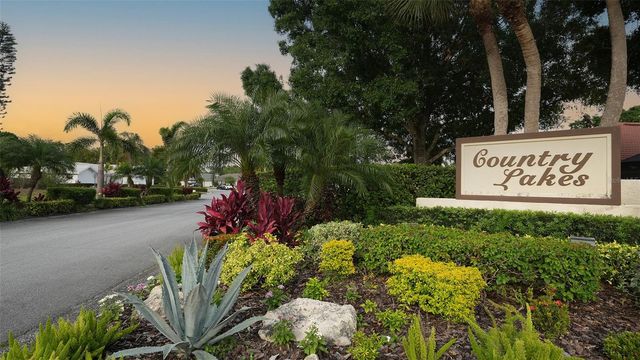 6921 COUNTRY LAKES CIRCLE, Sarasota, FL 34243