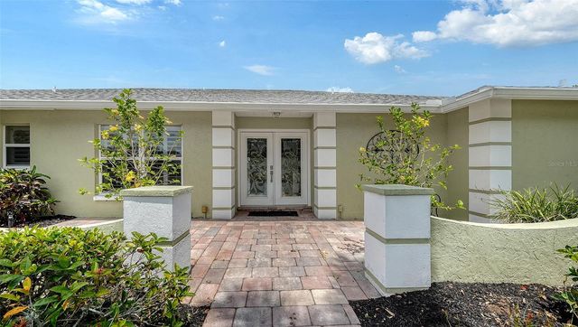 6921 COUNTRY LAKES CIRCLE, Sarasota, FL 34243