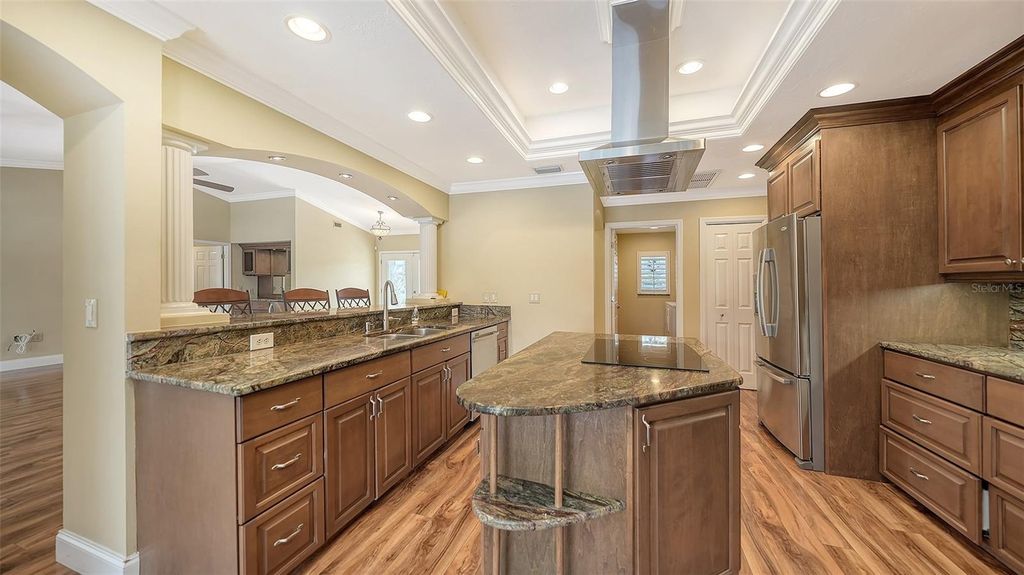 Image 23 of property listing at 6921 COUNTRY LAKES CIRCLE, Sarasota, FL 34243