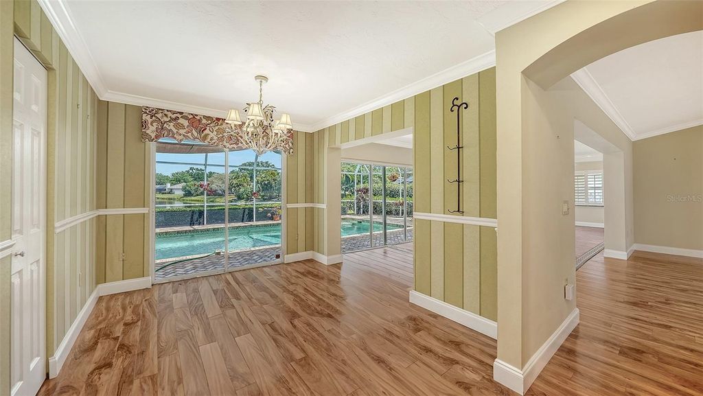Image 24 of property listing at 6921 COUNTRY LAKES CIRCLE, Sarasota, FL 34243