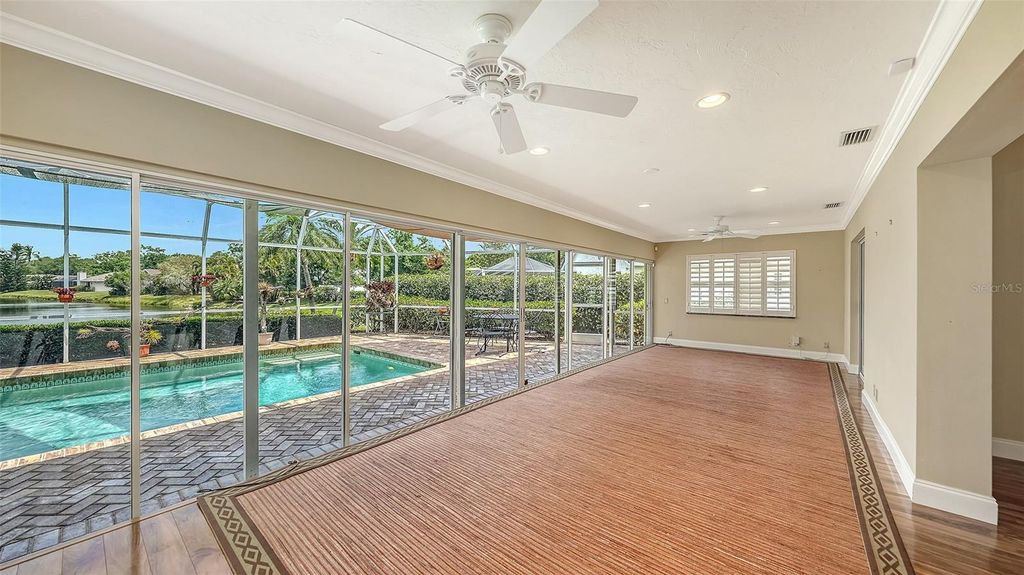 Image 28 of property listing at 6921 COUNTRY LAKES CIRCLE, Sarasota, FL 34243