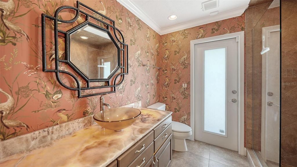 Image 41 of property listing at 6921 COUNTRY LAKES CIRCLE, Sarasota, FL 34243