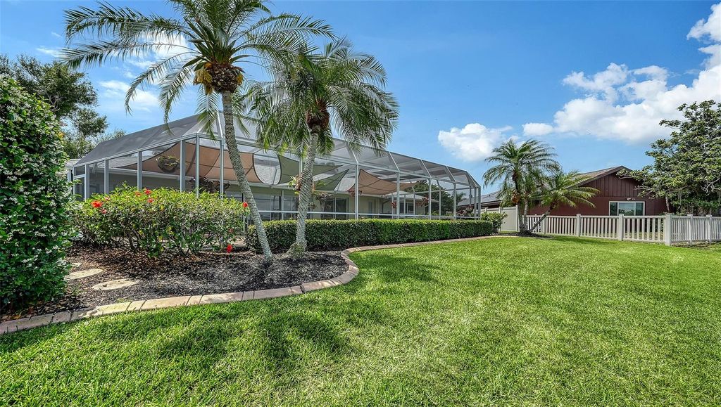 Image 53 of property listing at 6921 COUNTRY LAKES CIRCLE, Sarasota, FL 34243