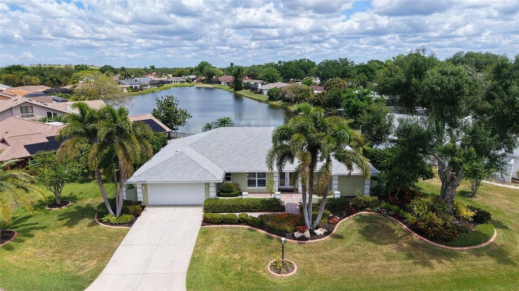 Image 63 of property listing at 6921 COUNTRY LAKES CIRCLE, Sarasota, FL 34243
