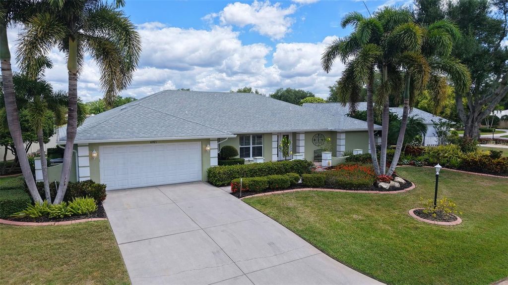 Image 65 of property listing at 6921 COUNTRY LAKES CIRCLE, Sarasota, FL 34243