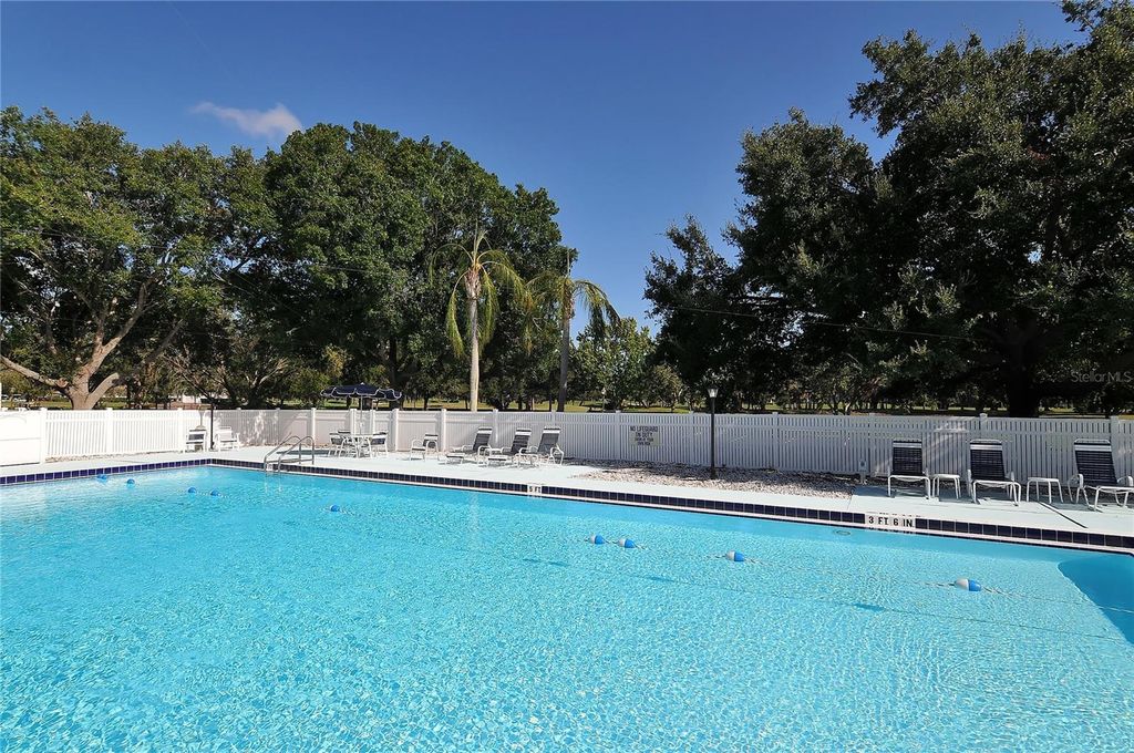 Image 97 of property listing at 6921 COUNTRY LAKES CIRCLE, Sarasota, FL 34243