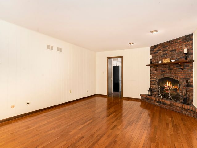 7601 Sycamore Drive, Orland Park, IL 60462