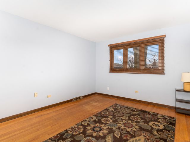 7601 Sycamore Drive, Orland Park, IL 60462