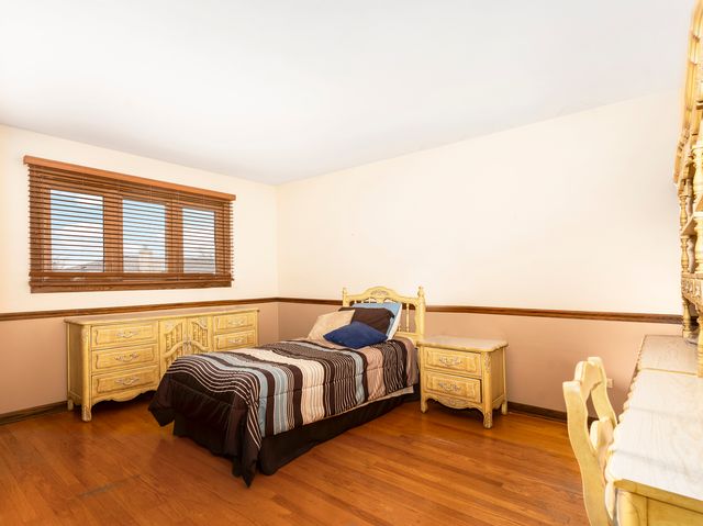 7601 Sycamore Drive, Orland Park, IL 60462