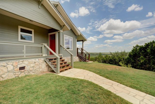 21300 Crestmont B, Spicewood, TX 78669