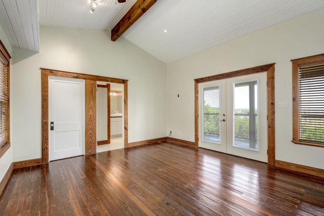 21300 Crestmont B, Spicewood, TX 78669