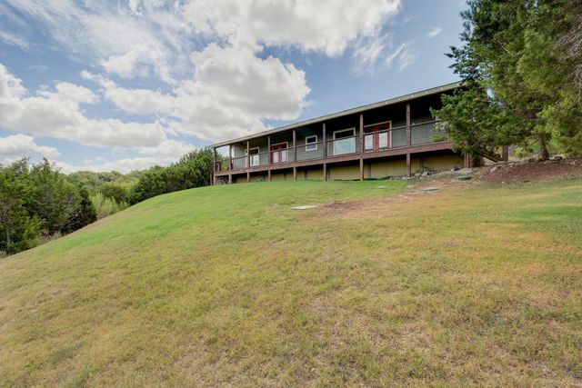 21300 Crestmont B, Spicewood, TX 78669