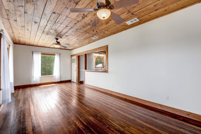 21300 Crestmont B, Spicewood, TX 78669