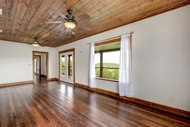 21300 Crestmont B, Spicewood, TX 78669