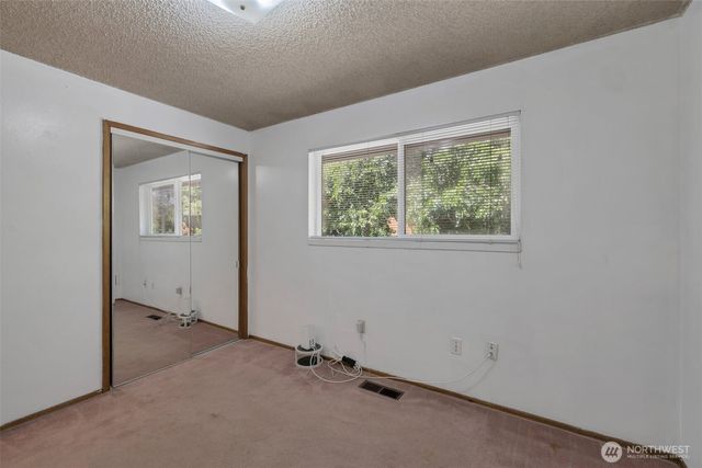 6201 47th Avenue S, Seattle, WA 98118