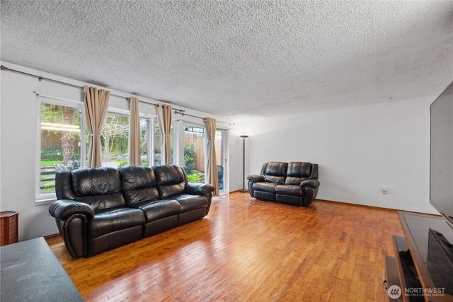 6201 47th Avenue S, Seattle, WA 98118